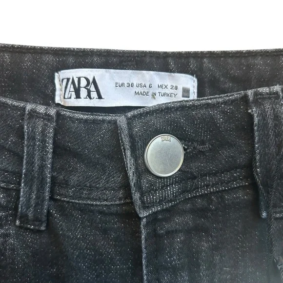 Zara Black Denim Flare Split Hem
High Rise Jeans Size 6 Raw Fringed Split Hem - Picture 3 of 12